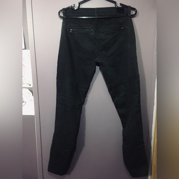 GUESS Jeans - Picture 2 of 6